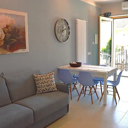 Mario's House On Idro Appartement